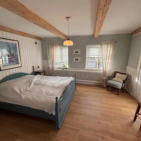 Kapitaenshaus Meerblick Apartament Langeneß